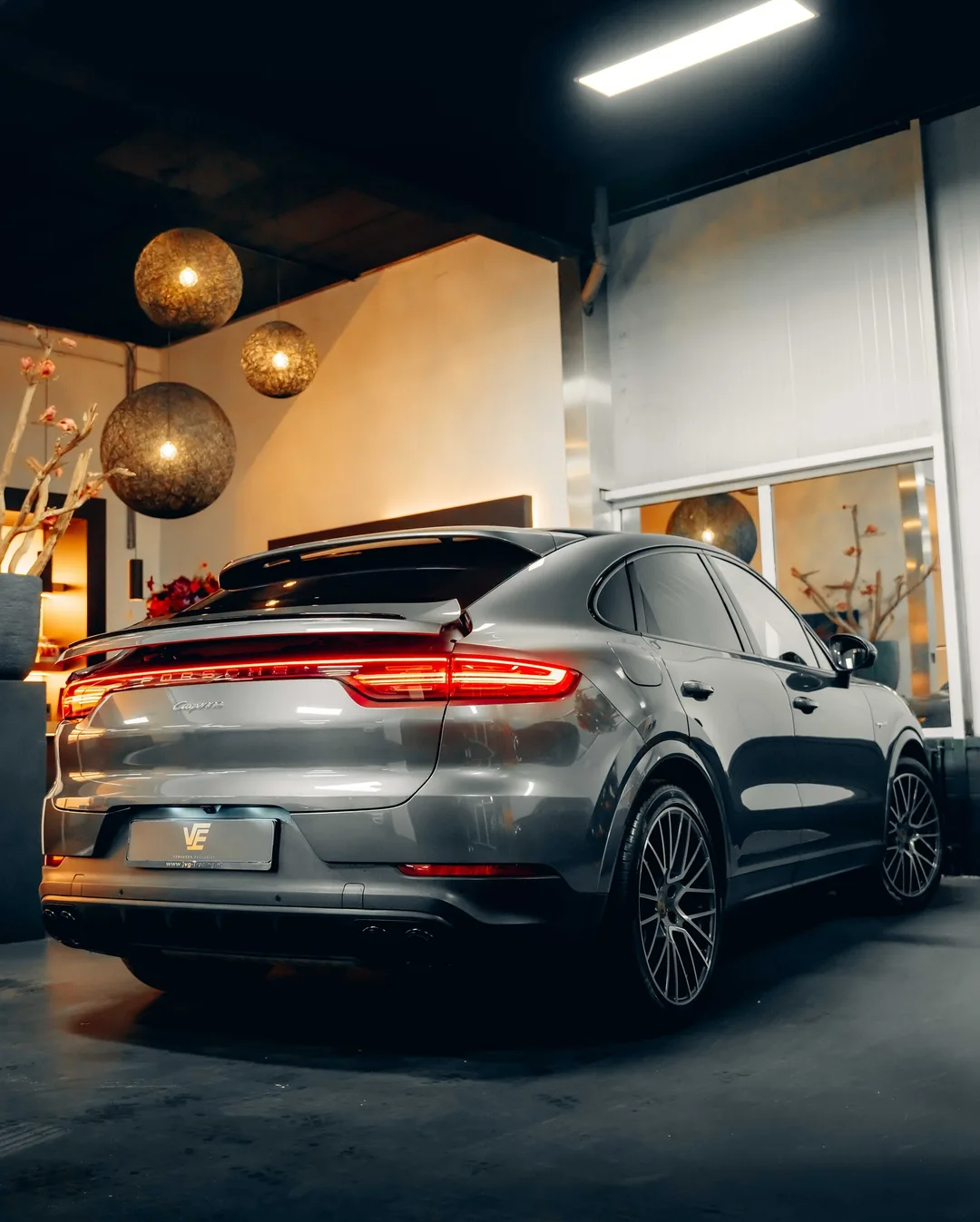 Porsche Cayenne Coupé na lakcorrectie en keramische coating bij Verhagen Exclusive