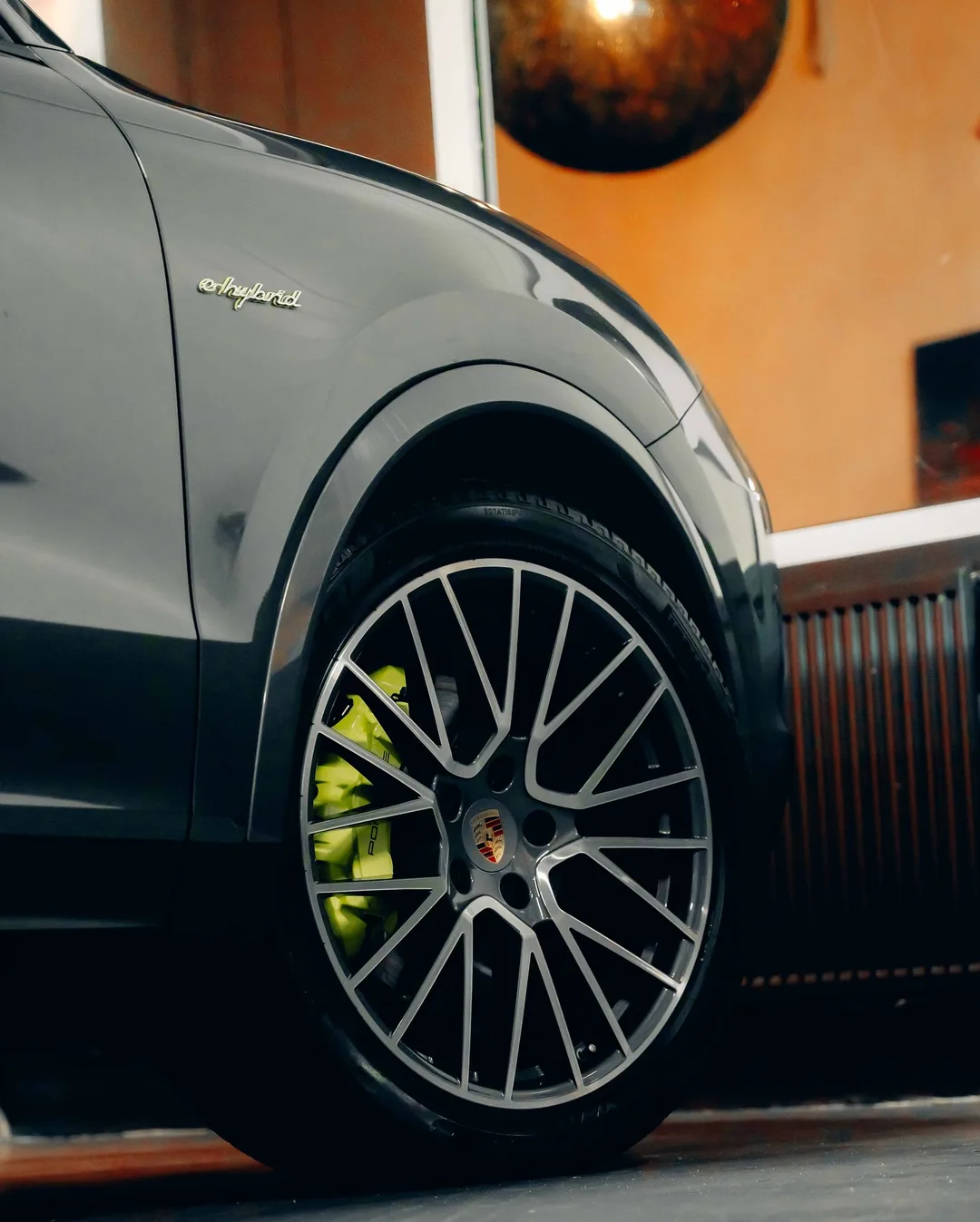 Porsche Cayenne Coupé na lakcorrectie en keramische coating bij Verhagen Exclusive