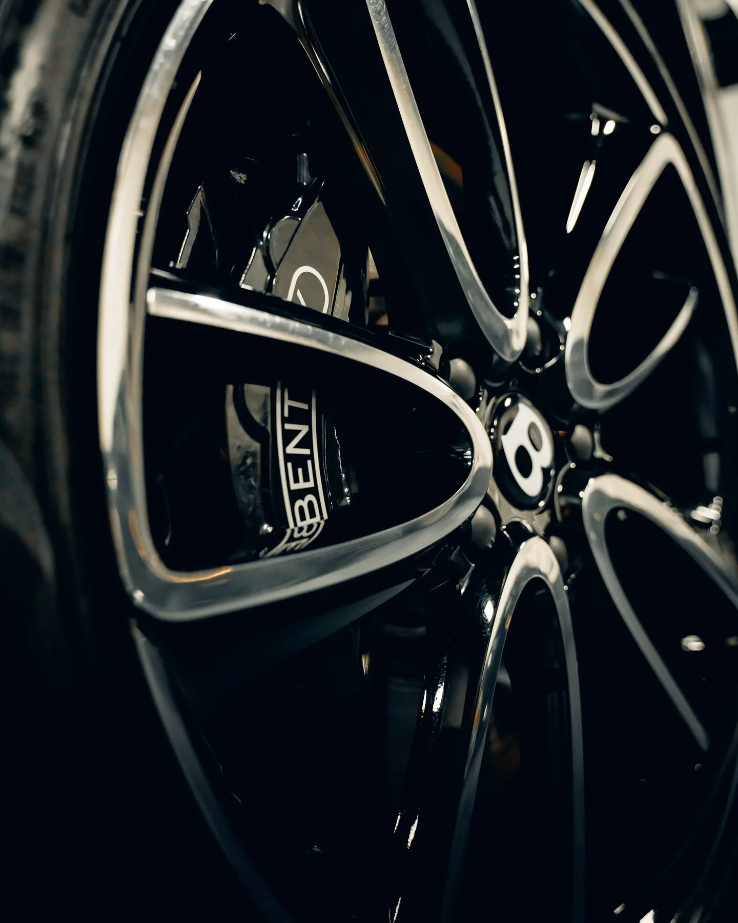 Bentley Continental GT na lakcorrectie en keramische coating bij Verhagen Exclusive